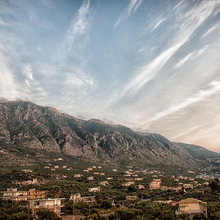 Hotel Fotini カラマタ エクステリア 写真