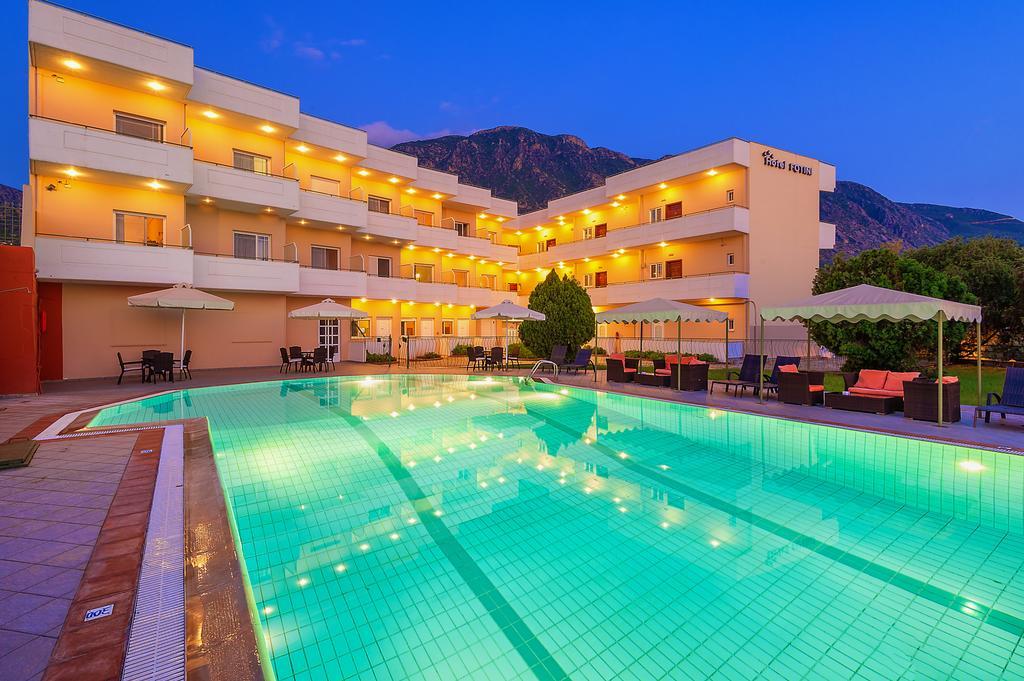 Hotel Fotini カラマタ エクステリア 写真