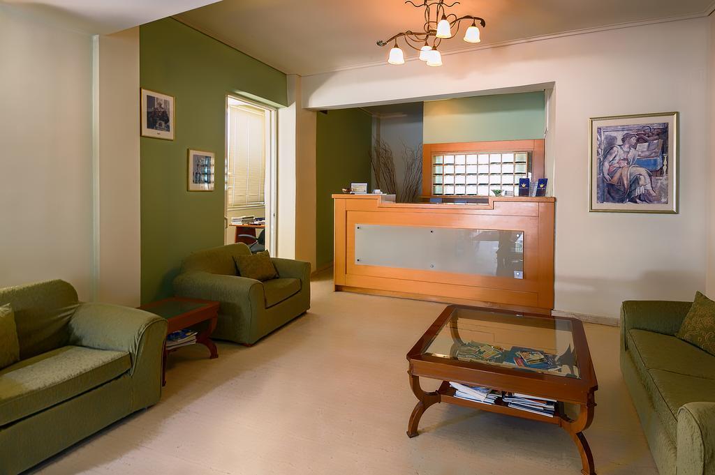 Hotel Fotini カラマタ エクステリア 写真