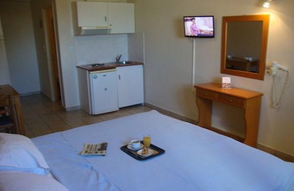 Hotel Fotini カラマタ エクステリア 写真